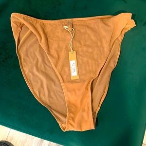 Nude skims underwear